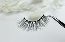 Load image into Gallery viewer, Love #01