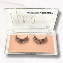 Load image into Gallery viewer, Naked Holly